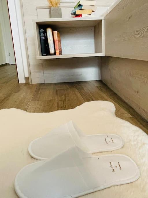Fewo 20 - Appartement Im Rottalblick - Youngmodern Wohnen, Tiere Willkommen, Bademantelgang Zur Therme, Tv Und Balkon Bad Griesbach (Bavaria) Exterior foto
