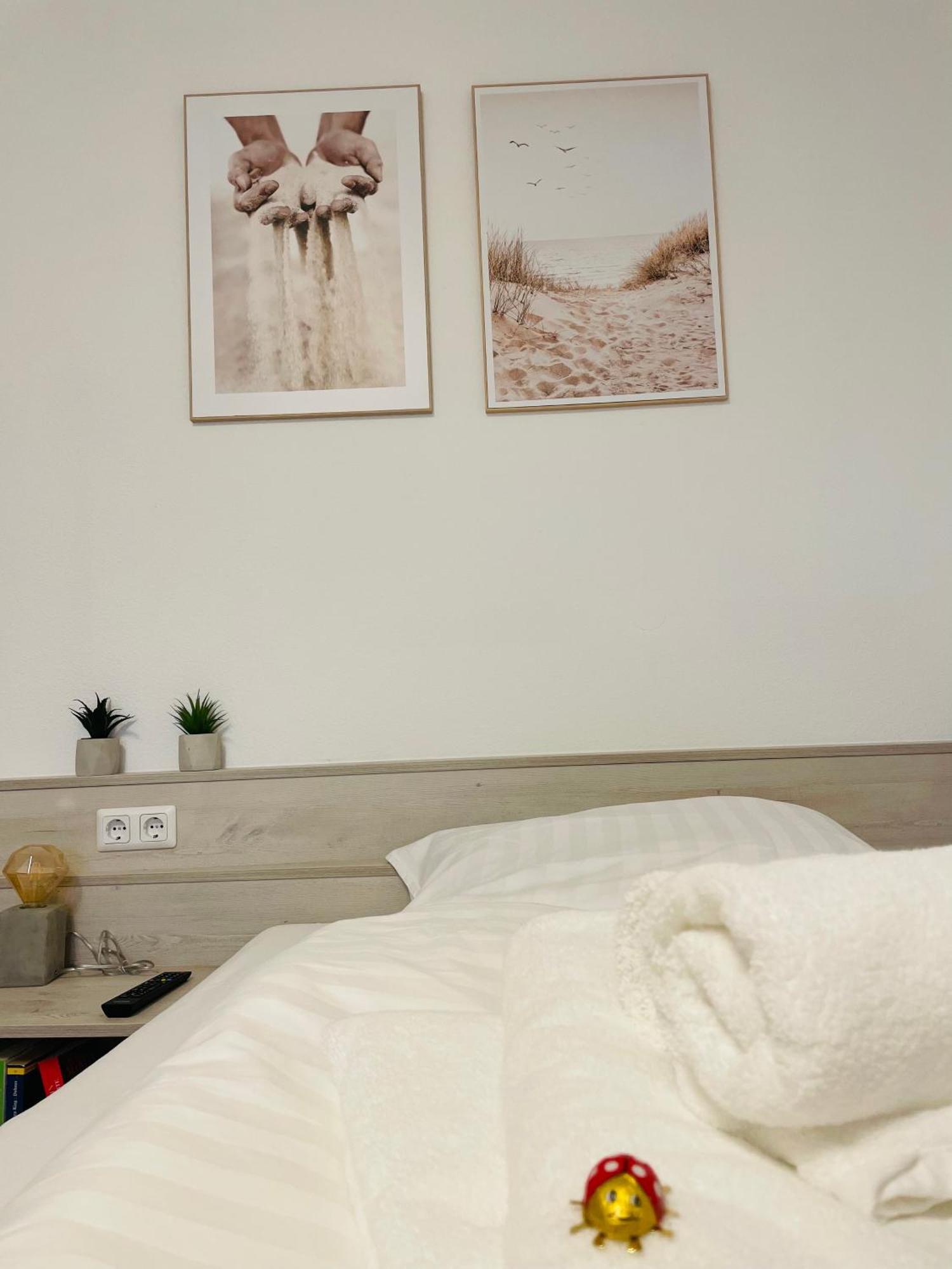Fewo 20 - Appartement Im Rottalblick - Youngmodern Wohnen, Tiere Willkommen, Bademantelgang Zur Therme, Tv Und Balkon Bad Griesbach (Bavaria) Exterior foto